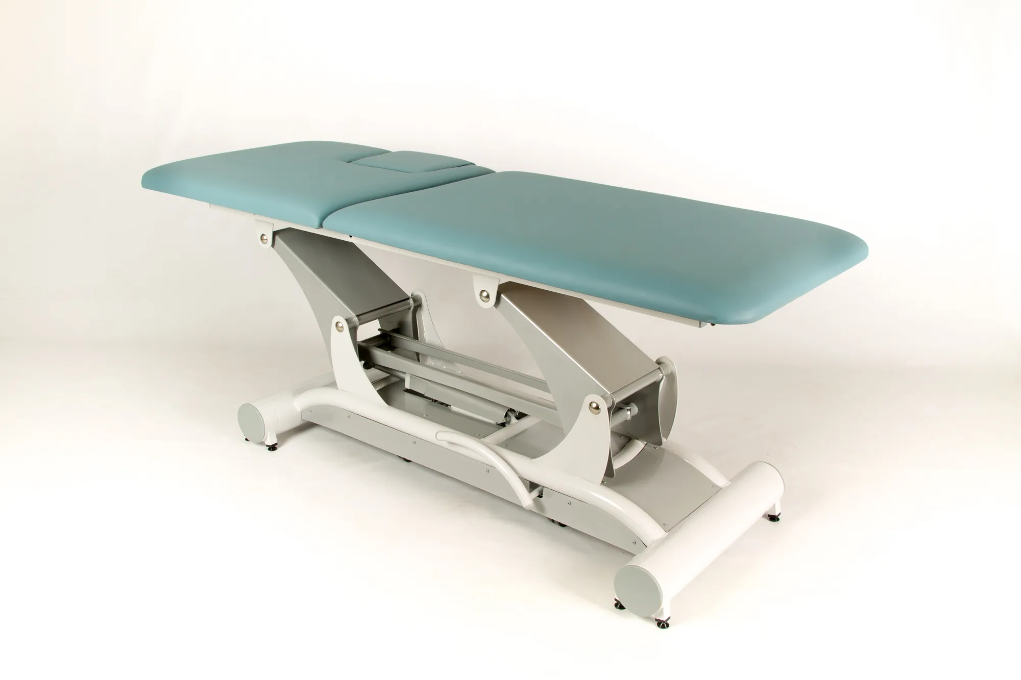 Neuva E examination table, view 2