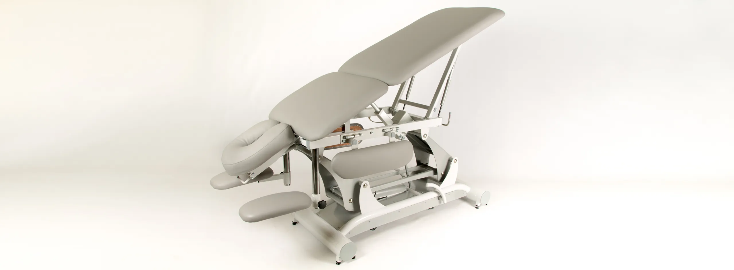 Neuva MS massage table