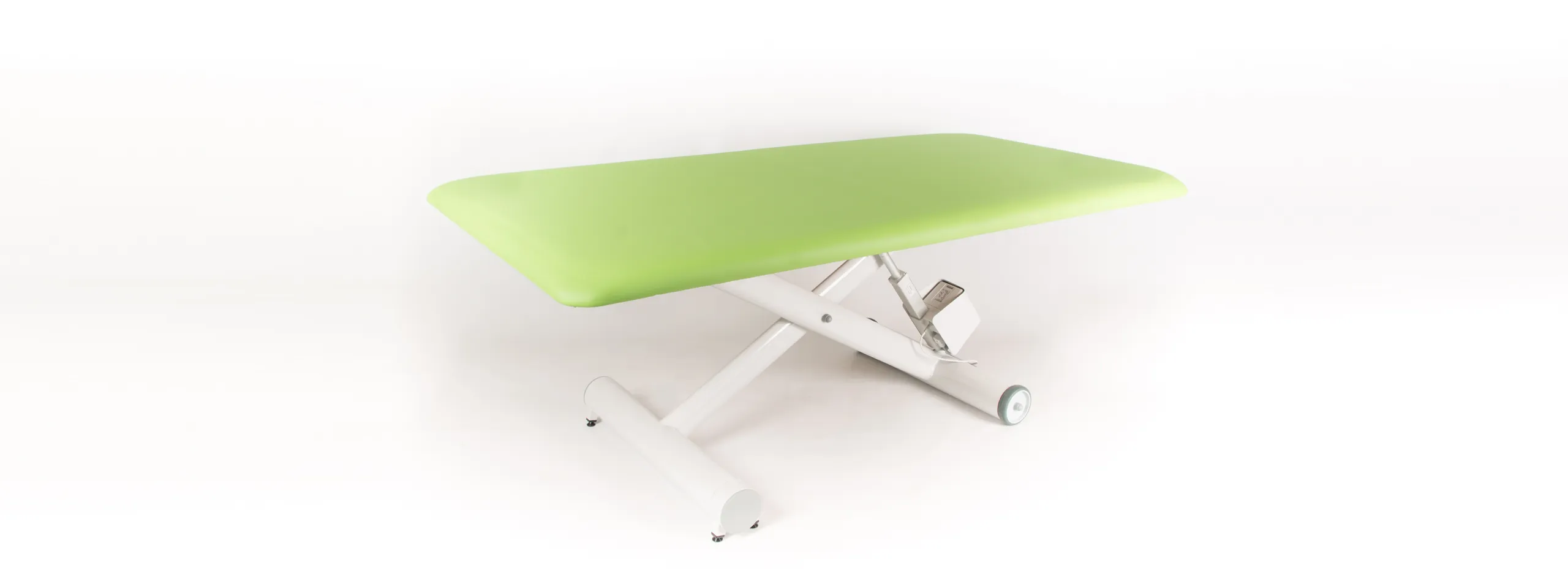 Simple Bobath examination table