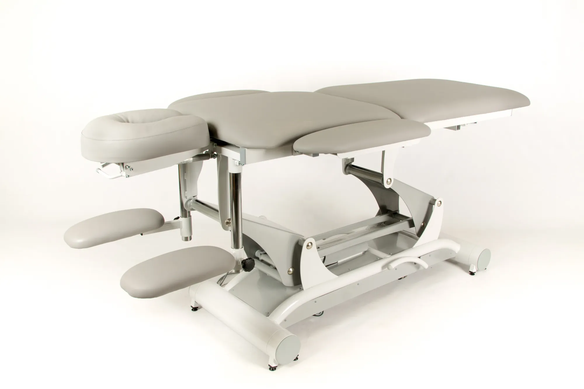 Utera massage table, view 3